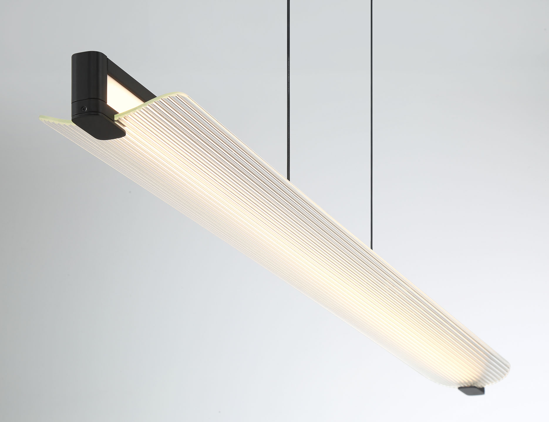 Neoness ribbed clear and smoked glass detail